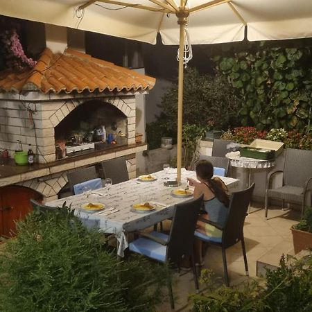 נובליה Apartments Kekica מראה חיצוני תמונה