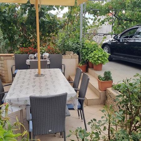 נובליה Apartments Kekica מראה חיצוני תמונה
