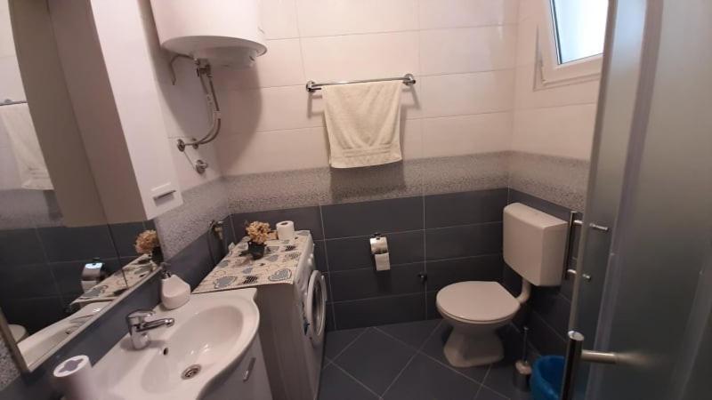 נובליה Apartments Kekica מראה חיצוני תמונה