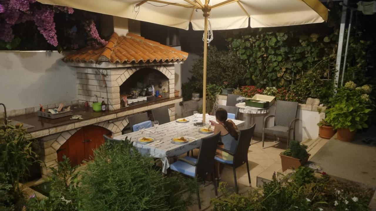 נובליה Apartments Kekica מראה חיצוני תמונה