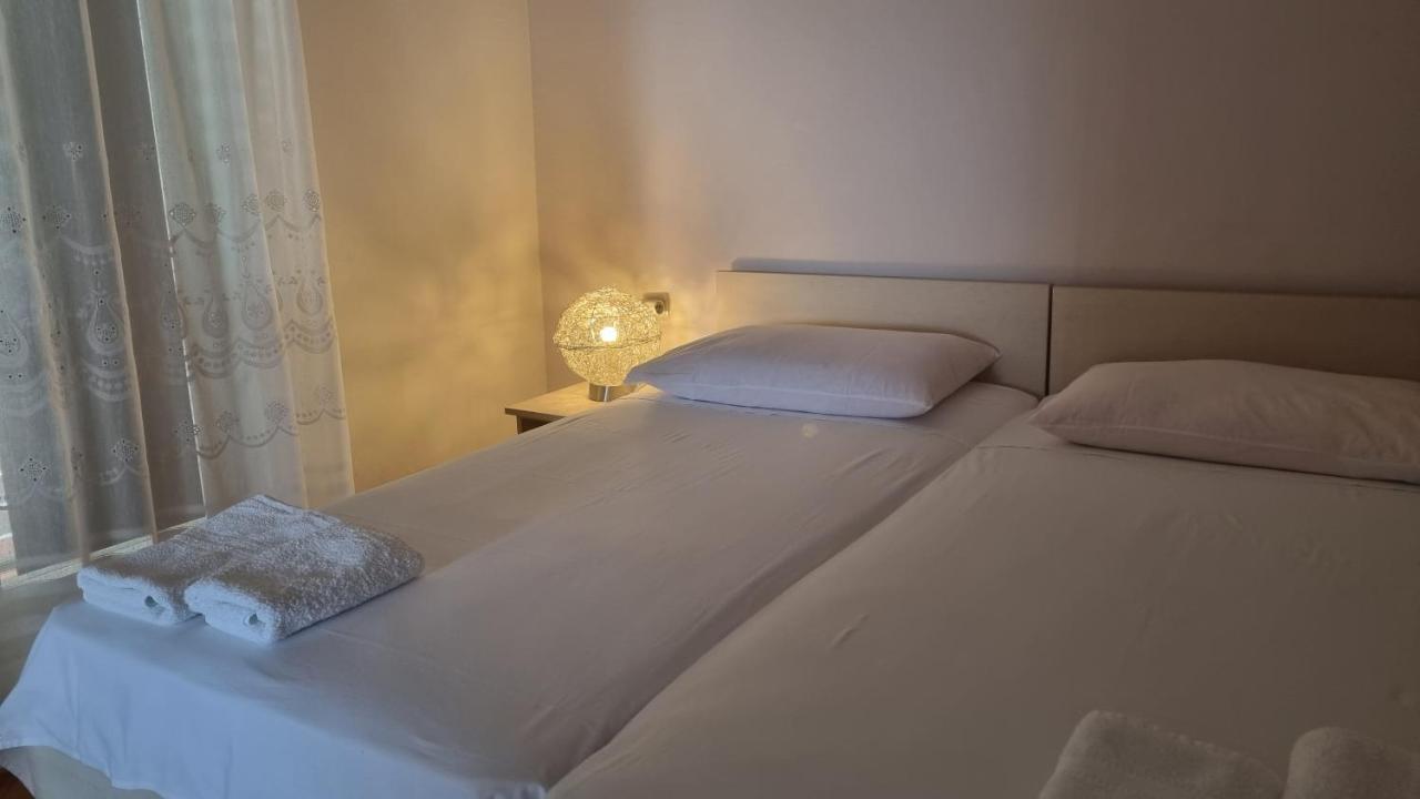 נובליה Apartments Kekica מראה חיצוני תמונה