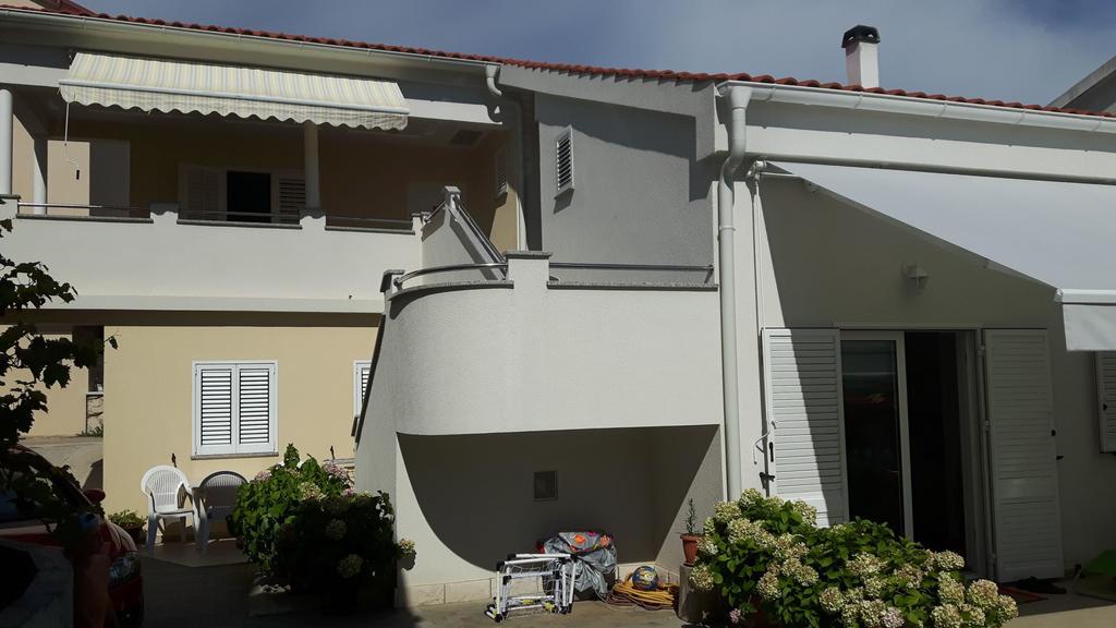 נובליה Apartments Kekica מראה חיצוני תמונה