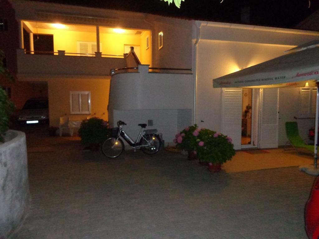 נובליה Apartments Kekica מראה חיצוני תמונה